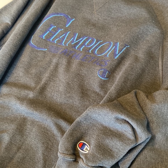 Authentic Champion Crewneck - Picture 2 of 7